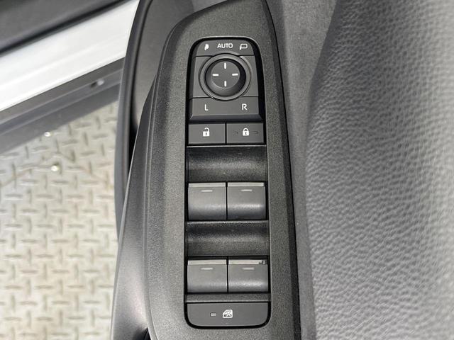 ヤリスクロス X 純正ディスプレイオーディオ バックカメラ 衝突被害軽減システム レーダークルーズ 禁煙車 コーナーセンサー ビルトインETC オートハイビーム 車線逸脱警報 オートライト Bluetooth フルセグ(40枚目)