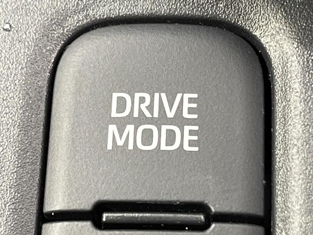 ヤリスクロス X 純正ディスプレイオーディオ バックカメラ 衝突被害軽減システム レーダークルーズ 禁煙車 コーナーセンサー ビルトインETC オートハイビーム 車線逸脱警報 オートライト Bluetooth フルセグ(51枚目)