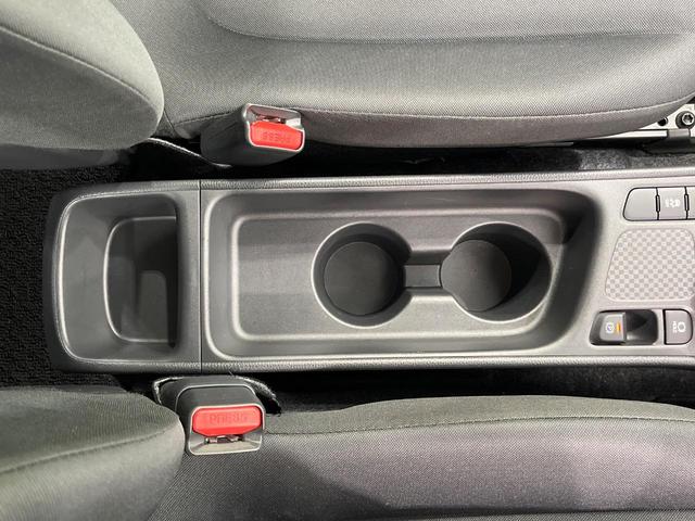 ヤリスクロス X 純正ディスプレイオーディオ バックカメラ 衝突被害軽減システム レーダークルーズ 禁煙車 コーナーセンサー ビルトインETC オートハイビーム 車線逸脱警報 オートライト Bluetooth フルセグ(54枚目)