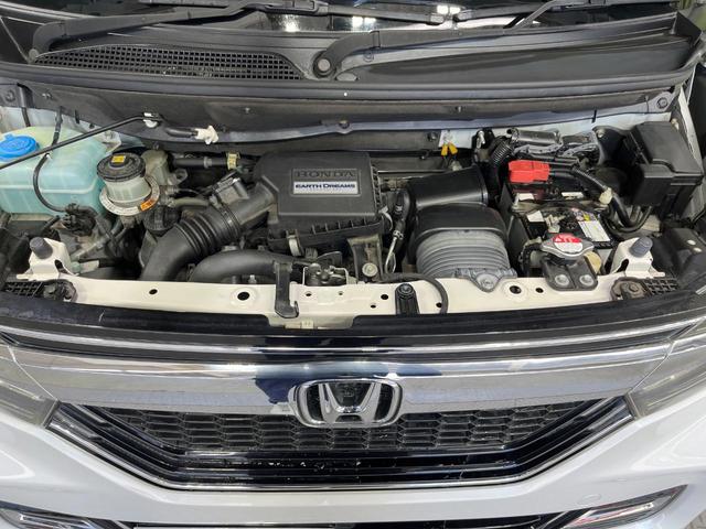 Ｎ－ＢＯＸカスタム Ｇ・Ｌターボホンダセンシング　純正ＳＤナビ　両側電動ドア　バックカメラ　レーダークルーズ　禁煙車　ハーフレザーシート　ドラレコ　コーナーセンサー　ＬＥＤヘッド　ビルトインＥＴＣ　純正１５インチアルミ　車線逸脱警報　オートライト（18枚目）