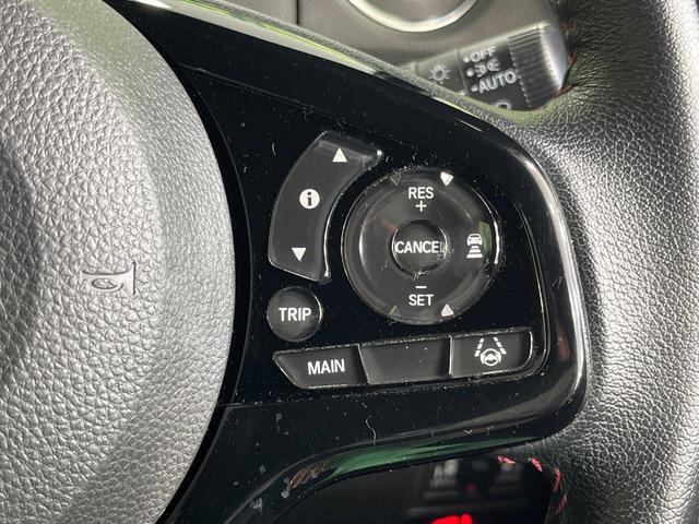 Ｎ－ＢＯＸカスタム Ｌ・ターボコーディネートスタイル　純正８型ＳＤナビ　両側電動ドア　バックカメラ　衝突被害軽減システム　レーダークルーズ　禁煙車　ハーフレザーシート　シートヒーター　コーナーセンサー　ＬＥＤヘッド　ビルトインＥＴＣ　純正１５インチアルミ（7枚目）