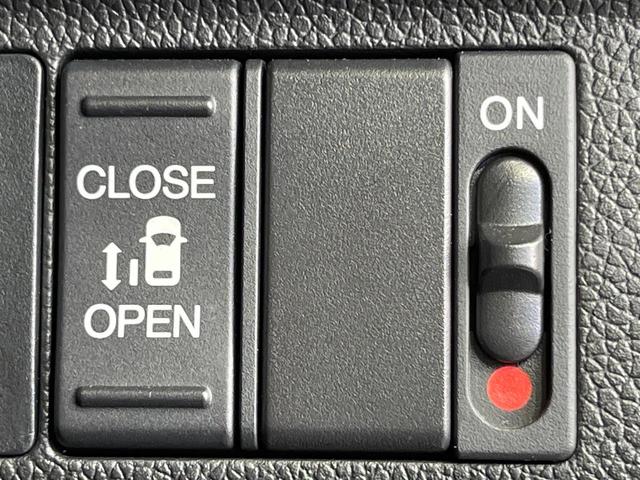 フリード Ｇ　純正ナビ　電動スライドドア　バックカメラ　禁煙車　ハーフレザーシート　ドラレコ　スマートキー　ＬＥＤヘッド　ＥＴＣ　純正１５インチアルミ　オートライト　オートエアコン　Ｂｌｕｅｔｏｏｔｈ　ＣＤ（5枚目）