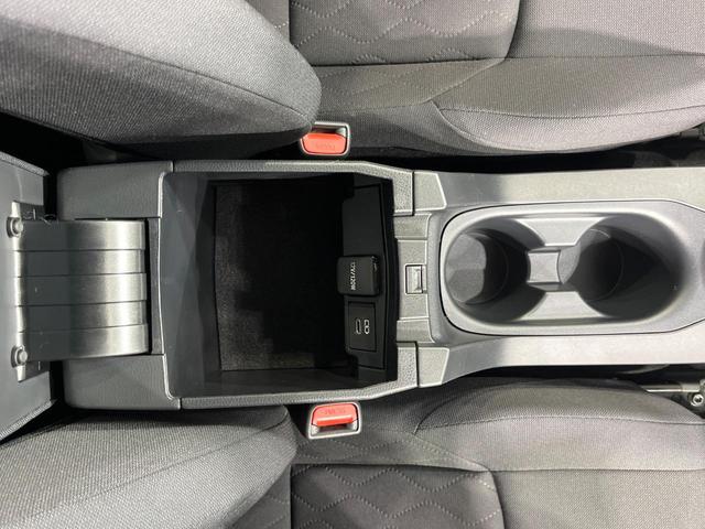 カローラクロス ハイブリッド G 8インチディスプレイオーディ バックカメラ 衝突被害軽減システム レーダークルーズ コーナーセンサー スマートキー LEDヘッド ETC 車線逸脱警報 オートライト オートエアコン Bluetooth(56枚目)