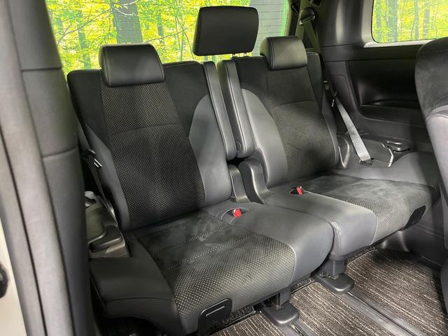 アルファード ２．５Ｓ　タイプゴールドＩＩ　純正９型ディスプレイオーディオ　両側電動ドア　１３型後席モニター　バックカメラ　衝突被害軽減システム　レーダークルーズ　禁煙車　電動リアゲート　ハーフレザーシート　コーナーセンサー　ＥＴＣ（10枚目）