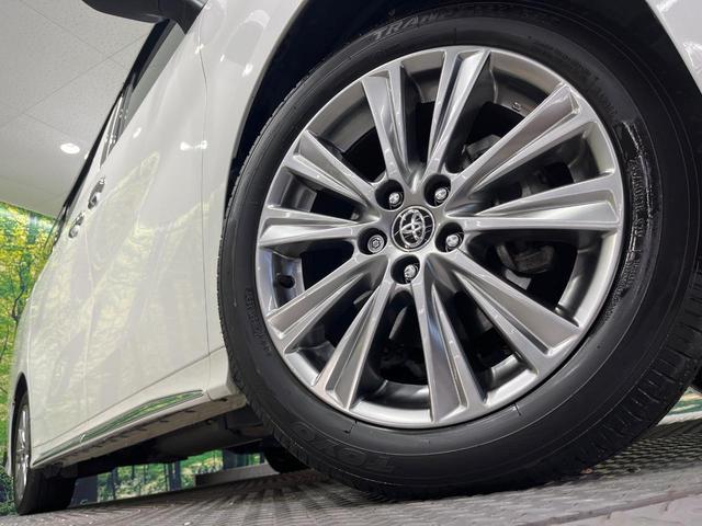 アルファード ２．５Ｓ　タイプゴールドＩＩ　純正９型ディスプレイオーディオ　両側電動ドア　１３型後席モニター　バックカメラ　衝突被害軽減システム　レーダークルーズ　禁煙車　電動リアゲート　ハーフレザーシート　コーナーセンサー　ＥＴＣ（14枚目）