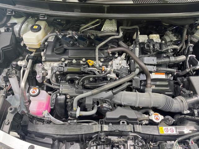 ヤリスクロス ハイブリッドＺ　純正８型ディスプレイオーディオ　全周囲カメラ　衝突被害軽減システム　レーダークルーズ　パワーシート　シートヒーター　コーナーセンサー　ＬＥＤヘッド　ＥＴＣ　純正１８インチアルミ　オートハイビーム（18枚目）