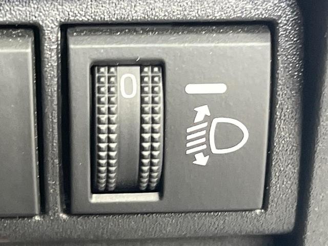 ヤリスクロス ハイブリッドＺ　純正８型ディスプレイオーディオ　全周囲カメラ　衝突被害軽減システム　レーダークルーズ　パワーシート　シートヒーター　コーナーセンサー　ＬＥＤヘッド　ＥＴＣ　純正１８インチアルミ　オートハイビーム（23枚目）