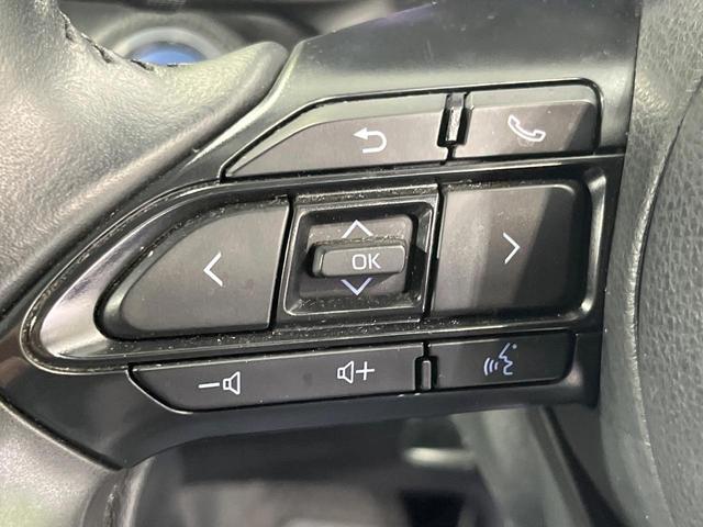 ヤリスクロス ハイブリッドＺ　純正８型ディスプレイオーディオ　全周囲カメラ　衝突被害軽減システム　レーダークルーズ　パワーシート　シートヒーター　コーナーセンサー　ＬＥＤヘッド　ＥＴＣ　純正１８インチアルミ　オートハイビーム（27枚目）