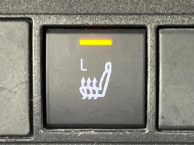 ヤリスクロス ハイブリッドＺ　純正８型ディスプレイオーディオ　全周囲カメラ　衝突被害軽減システム　レーダークルーズ　パワーシート　シートヒーター　コーナーセンサー　ＬＥＤヘッド　ＥＴＣ　純正１８インチアルミ　オートハイビーム（36枚目）