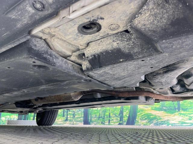 ヤリスクロス ハイブリッドＺ　純正８型ディスプレイオーディオ　全周囲カメラ　衝突被害軽減システム　レーダークルーズ　パワーシート　シートヒーター　コーナーセンサー　ＬＥＤヘッド　ＥＴＣ　純正１８インチアルミ　オートハイビーム（51枚目）