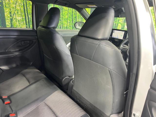 ヤリスクロス ハイブリッドＺ　純正８型ディスプレイオーディオ　全周囲カメラ　衝突被害軽減システム　レーダークルーズ　パワーシート　シートヒーター　コーナーセンサー　ＬＥＤヘッド　ＥＴＣ　純正１８インチアルミ　オートハイビーム（59枚目）