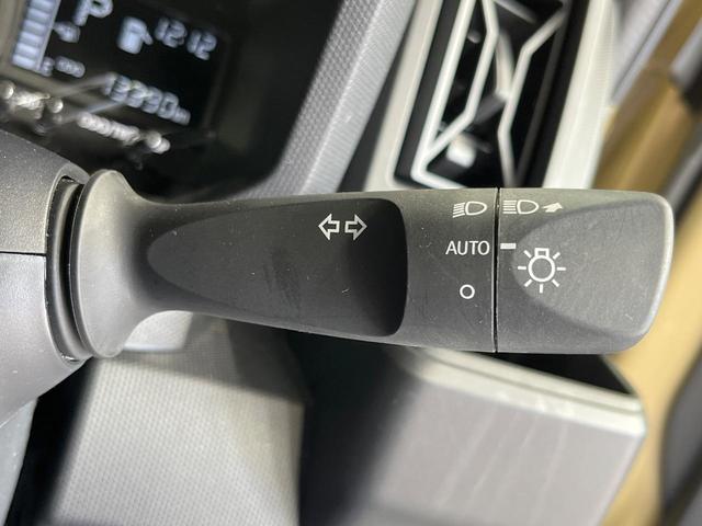 タフト Ｘ　禁煙車　ガラスルーフ　衝突被害軽減システム　コーナーセンサー　スマートキー　ＬＥＤヘッドライト　オートエアコン　ＣＤ再生　アイドリングストップ　オートハイビーム　横滑り防止機能　電動格納ミラー（51枚目）