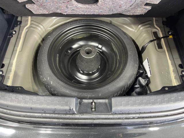 アクア Ｇブラックソフトレザーセレクション　禁煙車　フルエアロ　純正９型ＳＤナビ　スマートキー　ＬＥＤヘッド　ビルトインＥＴＣ　クルコン　純正１６インチアルミ　オートライト　合皮シート　オートエアコン　Ｂｌｕｅｔｏｏｔｈ　ＤＶＤ再生　フルセグ（39枚目）