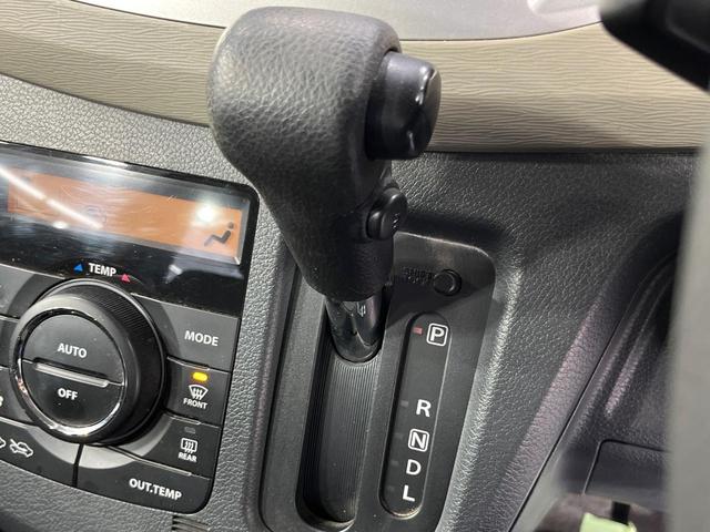 ワゴンR FXリミテッド SDナビ バックカメラ スマートキー ETC オートエアコン 14インチアルミ アイドリングストップ CD 地デジ プライバシーガラス(29枚目)