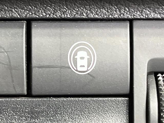 デイズ Ｘ　禁煙車　純正９インチナビ　全周囲カメラ　ＥＴＣ　衝突被害軽減システム　コーナーセンサー　スマートキー　ＨＩＤヘッド　　純正１４インチアルミ　オートライト　オートエアコン　ＤＶＤ再生　地デジ（6枚目）