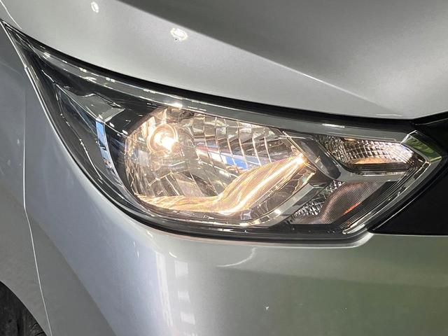 デイズ Ｘ　禁煙車　純正９インチナビ　全周囲カメラ　ＥＴＣ　衝突被害軽減システム　コーナーセンサー　スマートキー　ＨＩＤヘッド　　純正１４インチアルミ　オートライト　オートエアコン　ＤＶＤ再生　地デジ（12枚目）