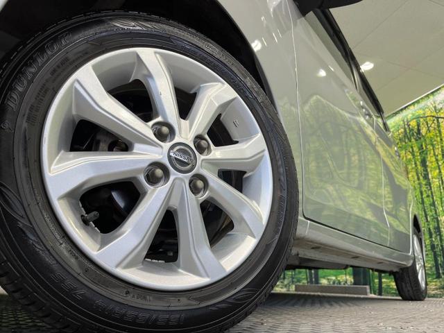 デイズ Ｘ　禁煙車　純正９インチナビ　全周囲カメラ　ＥＴＣ　衝突被害軽減システム　コーナーセンサー　スマートキー　ＨＩＤヘッド　　純正１４インチアルミ　オートライト　オートエアコン　ＤＶＤ再生　地デジ（13枚目）