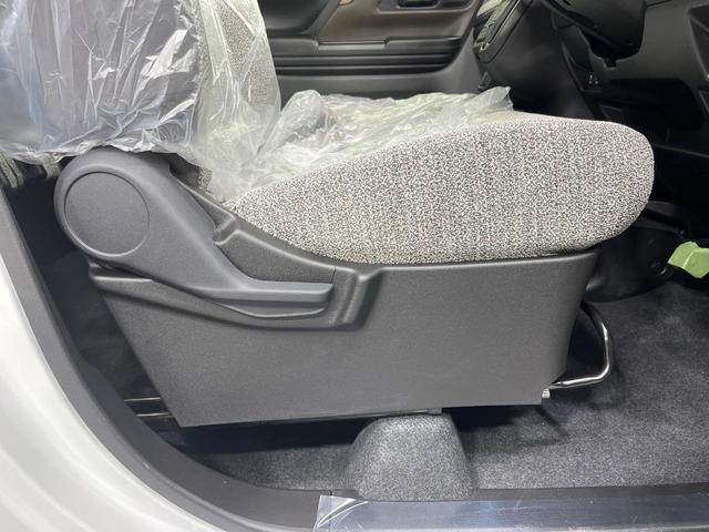 スペーシア ハイブリッドＧ　届出済未使用車　衝突被害軽減システム　コーナーセンサー　スマートキー　ＬＥＤヘッドライト　車線逸脱警報　オートライト　オートエアコン　アイドリングストップ　横滑り防止機能（30枚目）