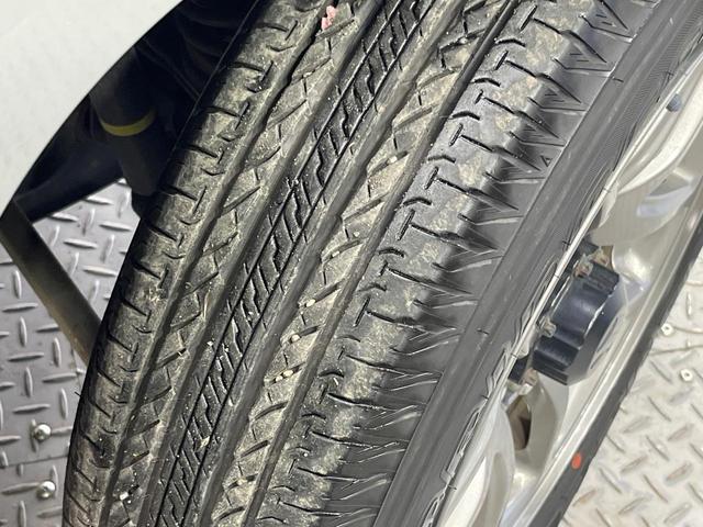 ジムニー XC 禁煙車 SDナビ バックカメラ 衝突被害軽減システム スマートキー LEDヘッド ビルトインETC シートヒーター クルコン Bluetooth 純正16インチアルミ 車線逸脱警報 オートエアコン(25枚目)