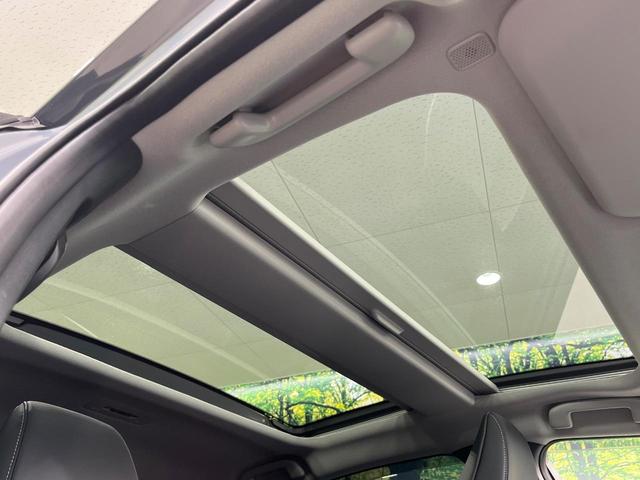 プリウス Z 禁煙車 パノラマルーフ 純正12型ナビ 全周囲カメラ 衝突被害軽減システム レーダークルーズ 電動リアゲート レザーシート 前席シートエアコン パワーシート ドラレコ コーナーセンサー(3枚目)