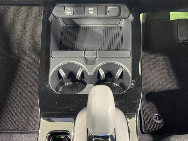 プリウス Z 禁煙車 パノラマルーフ 純正12型ナビ 全周囲カメラ 衝突被害軽減システム レーダークルーズ 電動リアゲート レザーシート 前席シートエアコン パワーシート ドラレコ コーナーセンサー(72枚目)