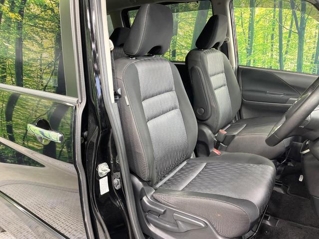 セレナ ハイウェイスターＶ　禁煙車　両側電動ドア　純正９型ＳＤナビ　１２型後席モニター　全周囲カメラ　衝突被害軽減システム　ドラレコ　コーナーセンサー　ＬＥＤヘッド　ビルトインＥＴＣ　スマートキー　クルコン　純正１６インチアルミ（8枚目）