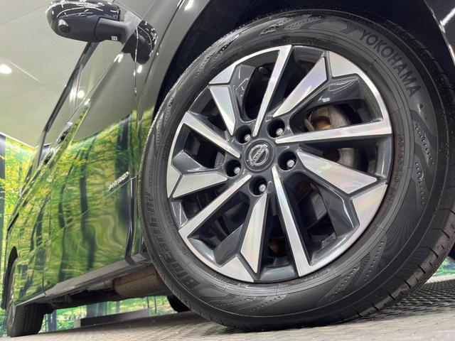 セレナ ハイウェイスターＶ　禁煙車　両側電動ドア　純正９型ＳＤナビ　１２型後席モニター　全周囲カメラ　衝突被害軽減システム　ドラレコ　コーナーセンサー　ＬＥＤヘッド　ビルトインＥＴＣ　スマートキー　クルコン　純正１６インチアルミ（14枚目）