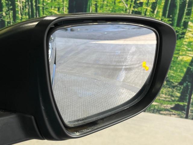 セレナ ハイウェイスターＶ　禁煙車　両側電動ドア　純正９型ＳＤナビ　１２型後席モニター　全周囲カメラ　衝突被害軽減システム　ドラレコ　コーナーセンサー　ＬＥＤヘッド　ビルトインＥＴＣ　スマートキー　クルコン　純正１６インチアルミ（21枚目）