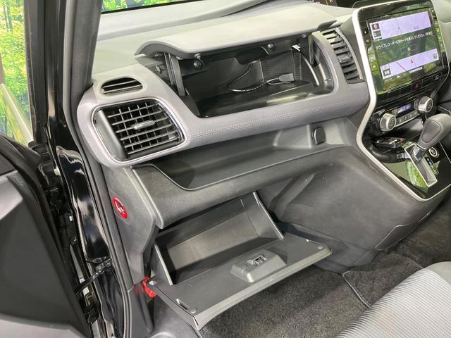 セレナ ハイウェイスターＶ　禁煙車　両側電動ドア　純正９型ＳＤナビ　１２型後席モニター　全周囲カメラ　衝突被害軽減システム　ドラレコ　コーナーセンサー　ＬＥＤヘッド　ビルトインＥＴＣ　スマートキー　クルコン　純正１６インチアルミ（37枚目）