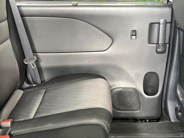 セレナ ハイウェイスターＶ　禁煙車　両側電動ドア　純正９型ＳＤナビ　１２型後席モニター　全周囲カメラ　衝突被害軽減システム　ドラレコ　コーナーセンサー　ＬＥＤヘッド　ビルトインＥＴＣ　スマートキー　クルコン　純正１６インチアルミ（41枚目）