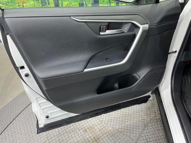 RAV4 ハイブリッドG 禁煙車 モデリスタフルエアロ 全周囲カメラ 純正9型ディスプレイオーディオ 衝突被害軽減システム レーダークルーズ 電動リアゲート 合皮レザーシート メモリー機能付きパワーシート シートヒーター(50枚目)