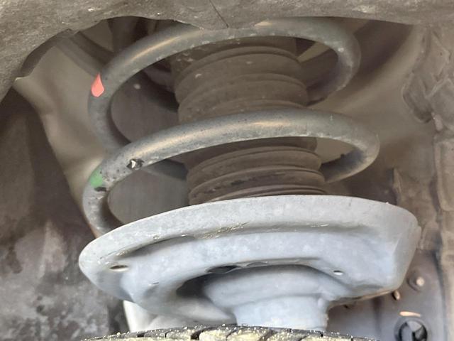 RAV4 ハイブリッドG 禁煙車 モデリスタフルエアロ 全周囲カメラ 純正9型ディスプレイオーディオ 衝突被害軽減システム レーダークルーズ 電動リアゲート 合皮レザーシート メモリー機能付きパワーシート シートヒーター(57枚目)