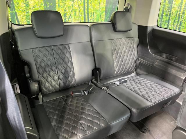 デリカD:5 ブラックエディション 禁煙車 ディーゼル(軽油) 両側電動ドア BIGX11型ナビ 12型後席モニター 電動サイドステップ バックカメラ 衝突被害軽減システム レーダークルーズ 電動リアゲート レザーシート パワーシート(10枚目)