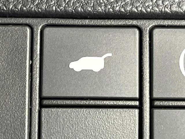 ヴェゼル e:HEV Z 禁煙車 9型ホンダコネクトディスプレイ バックカメラ 衝突被害軽減システム レーダークルーズ 電動リアゲート シートヒーター ドラレコ 合皮コンビシート ETC2.0 純正18インチアルミホイール(6枚目)