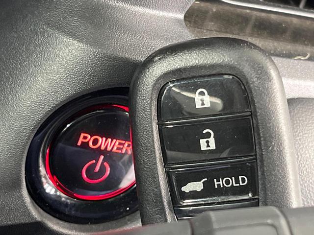 ヴェゼル e:HEV Z 禁煙車 9型ホンダコネクトディスプレイ バックカメラ 衝突被害軽減システム レーダークルーズ 電動リアゲート シートヒーター ドラレコ 合皮コンビシート ETC2.0 純正18インチアルミホイール(22枚目)