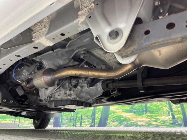ハイゼットカーゴ スペシャル　禁煙車　４人乗り　エアコン　ベンチシート　スピーカー内蔵ＡＭ／ＦＭラジオ　リアワイパー　ボディ同色グリル一体フロントバンパー　ウレタン製ステアリングホイール（35枚目）