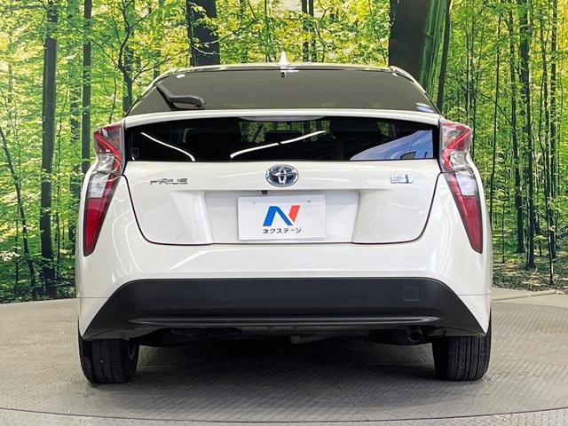 プリウス S 純正SDナビ バックカメラ 衝突被害軽減システム レーダークルーズ 禁煙車 ドラレコ スマートキー LEDヘッド ビルトインETC 純正15インチアルミ オートハイビーム 車線逸脱警報 オートライト(15枚目)