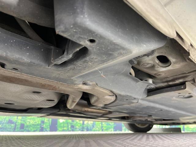 プリウス S 純正SDナビ バックカメラ 衝突被害軽減システム レーダークルーズ 禁煙車 ドラレコ スマートキー LEDヘッド ビルトインETC 純正15インチアルミ オートハイビーム 車線逸脱警報 オートライト(54枚目)