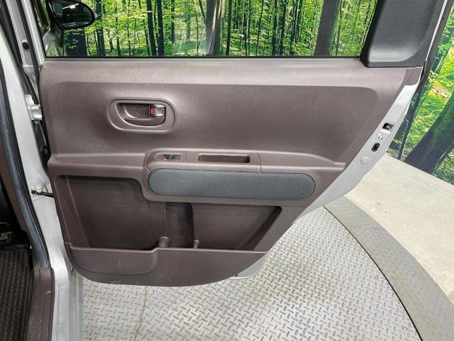 スペイド X 禁煙車 電動スライドドア SDナビ CD 地デジ 横滑り防止装置 プライバシーガラス 盗難防止装置(31枚目)