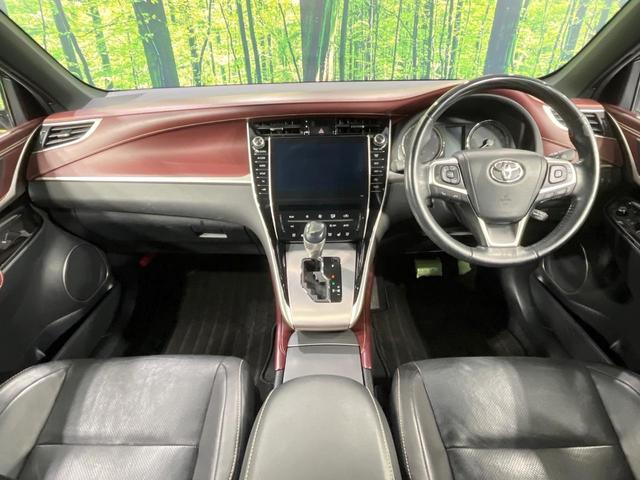 ハリアー プレミアム メタル アンド レザーパッケージ 禁煙車 純正9型SDナビ バックカメラ レーダークルーズ 電動リアゲート レザーシート 前席シートエアコン コーナーセンサー LEDヘッド ビルトインETC 純正18インチアルミ オートハイビーム(2枚目)