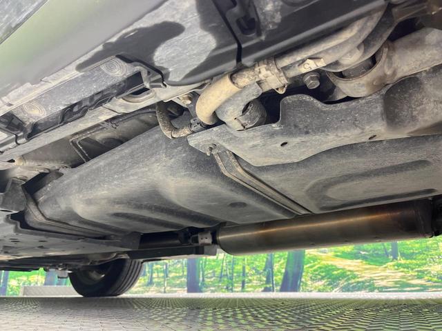 ハリアー プレミアム メタル アンド レザーパッケージ 禁煙車 純正9型SDナビ バックカメラ レーダークルーズ 電動リアゲート レザーシート 前席シートエアコン コーナーセンサー LEDヘッド ビルトインETC 純正18インチアルミ オートハイビーム(42枚目)