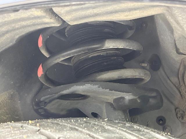 ハリアー プレミアム メタル アンド レザーパッケージ 禁煙車 純正9型SDナビ バックカメラ レーダークルーズ 電動リアゲート レザーシート 前席シートエアコン コーナーセンサー LEDヘッド ビルトインETC 純正18インチアルミ オートハイビーム(45枚目)