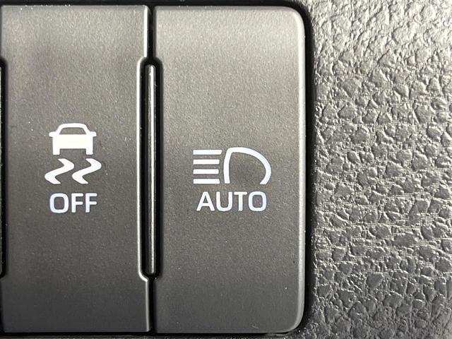 ハリアー プレミアム メタル アンド レザーパッケージ 禁煙車 純正9型SDナビ バックカメラ レーダークルーズ 電動リアゲート レザーシート 前席シートエアコン コーナーセンサー LEDヘッド ビルトインETC 純正18インチアルミ オートハイビーム(59枚目)