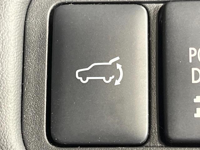 デリカD:5 P 禁煙車 両側電動ドア 純正10型ナビ 全周囲カメラ 電動サイドステップ 衝突軽減システム レーダークルコン 電動リアゲート パワーシート ステアリングヒーター ドラレコ ETC シートヒーター(6枚目)