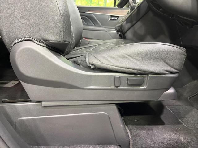 デリカD:5 P 禁煙車 両側電動ドア 純正10型ナビ 全周囲カメラ 電動サイドステップ 衝突軽減システム レーダークルコン 電動リアゲート パワーシート ステアリングヒーター ドラレコ ETC シートヒーター(36枚目)