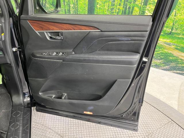 デリカD:5 P 禁煙車 両側電動ドア 純正10型ナビ 全周囲カメラ 電動サイドステップ 衝突軽減システム レーダークルコン 電動リアゲート パワーシート ステアリングヒーター ドラレコ ETC シートヒーター(39枚目)