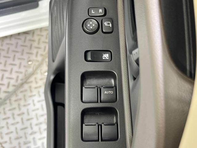 スペーシア ハイブリッドX 届出済未使用車 両側電動ドア 衝突被害軽減システム コーナーセンサー スマートキー シートヒーター LEDヘッドライト 車線逸脱警報 オートライト オートエアコン プライバシーガラス 電動格納ミラー(30枚目)