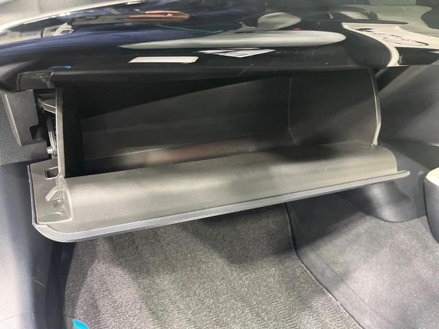 プリウス Aツーリングセレクション 禁煙車 モデリスタフルエアロ 純正9型SDナビ バックカメラ 衝突被害軽減システム レーダークルーズ デジタルインナーミラー型ドラレコ コーナーセンサー LEDヘッド ETC シートヒーター フルセグ(37枚目)