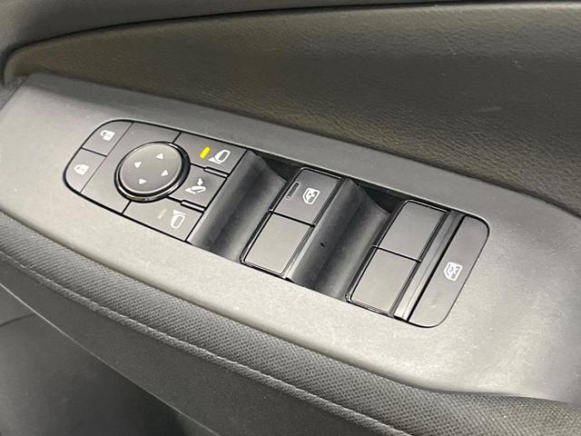 ノート Ｓ　禁煙車　ＳＤナビ　バックカメラ　衝突被害軽減システム　ドラレコ　コーナーセンサー　スマートキー　ビルトインＥＴＣ　オートライト　オートエアコン　Ｂｌｕｅｔｏｏｔｈ　ＣＤ　ＤＶＤ再生（24枚目）