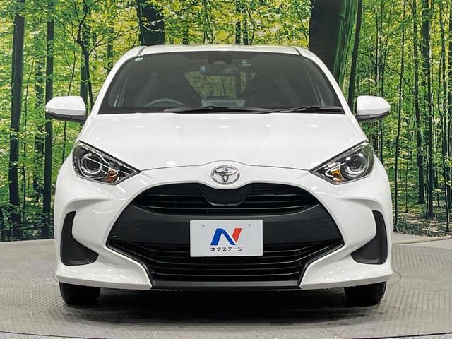 ヤリス Ｘ　禁煙車　純正ディスプレイオーデイオ　バックカメラ　Ａｐｐｌｅｃａｒｐｌａｙ　Ｂｌｕｅｔｏｏｔｈ　ドラレコ　ＥＴＣ　衝突被害軽減システム　スマートキー　オートハイビーム　車線逸脱警報　オートライト（14枚目）